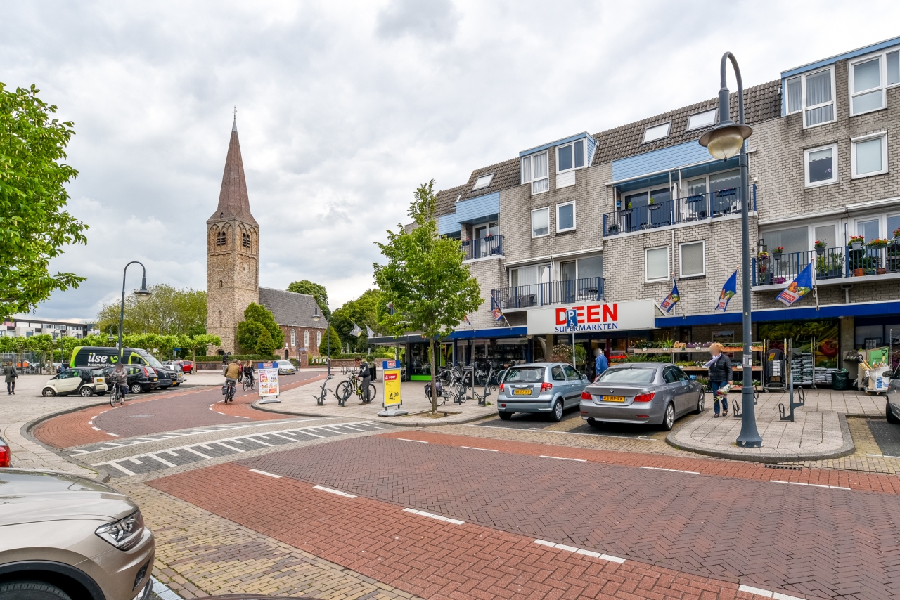 Image of Heemskerk, Maerten van Heemskerckstraat 1-11 en Kerkplein 7 en 7a