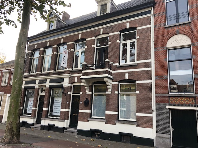 Roosendaal, Brugstraat 15 A en B image