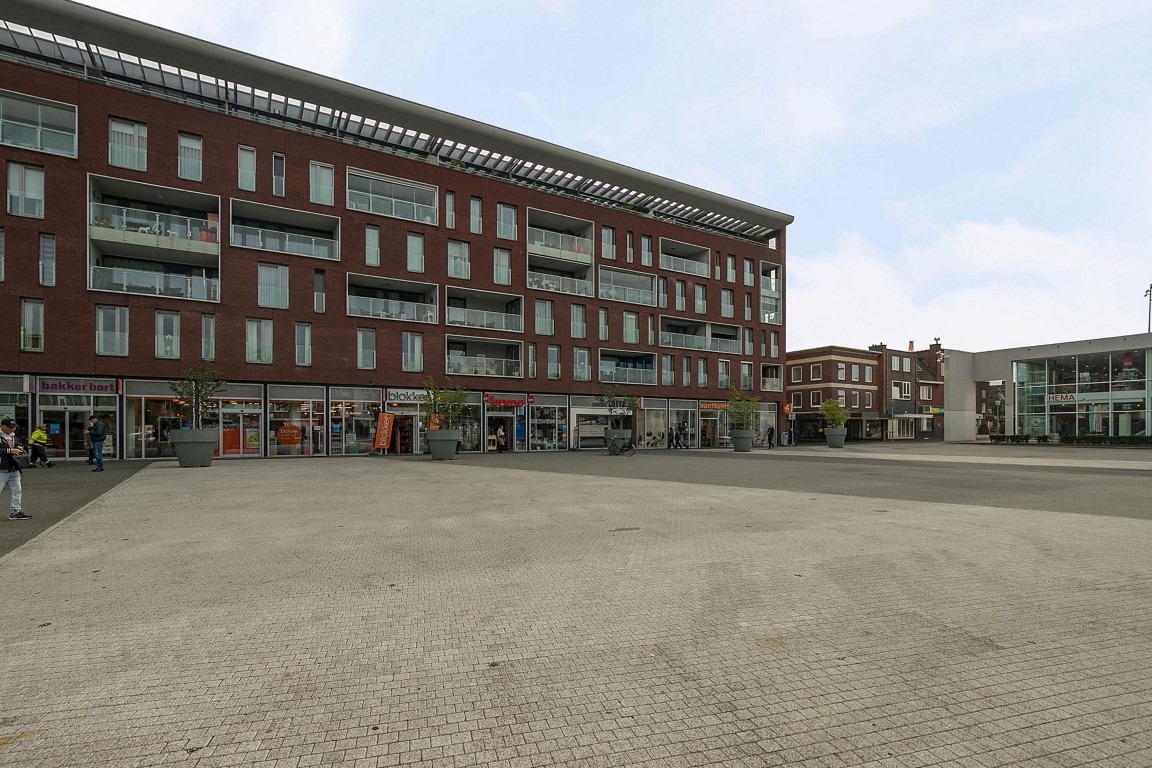 Geleen, Ansemburgstraat 15a, 15b en Markt 113 image