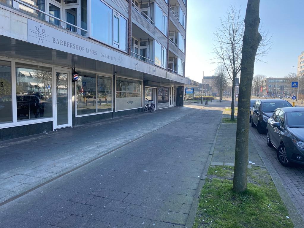 Utrecht, Admiraal Helfrichlaan 62 64, 66 image