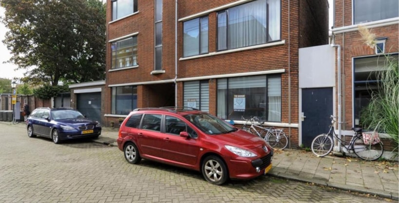 Den Haag, Paramaribostraat 2 c image