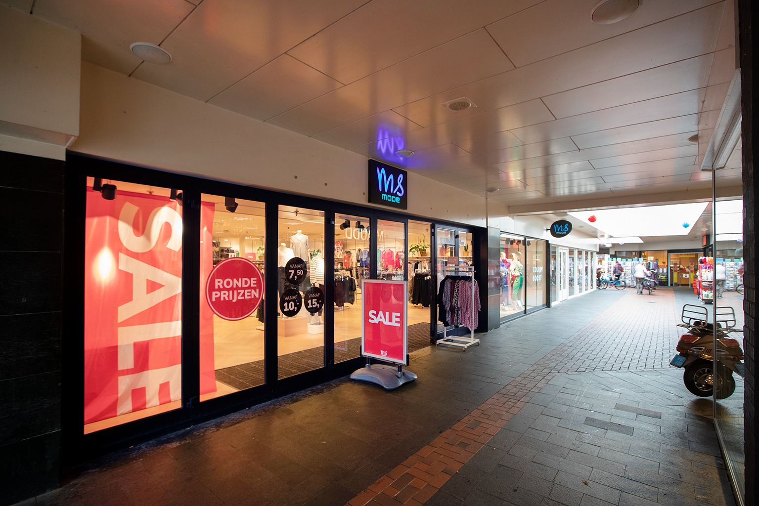 Stadskanaal, Europaplein  35 image