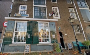 Dordrecht, Houttuinen 32 image