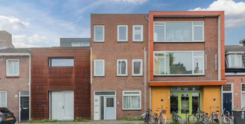 Tilburg, Bredaseweg 254 a-b-c image