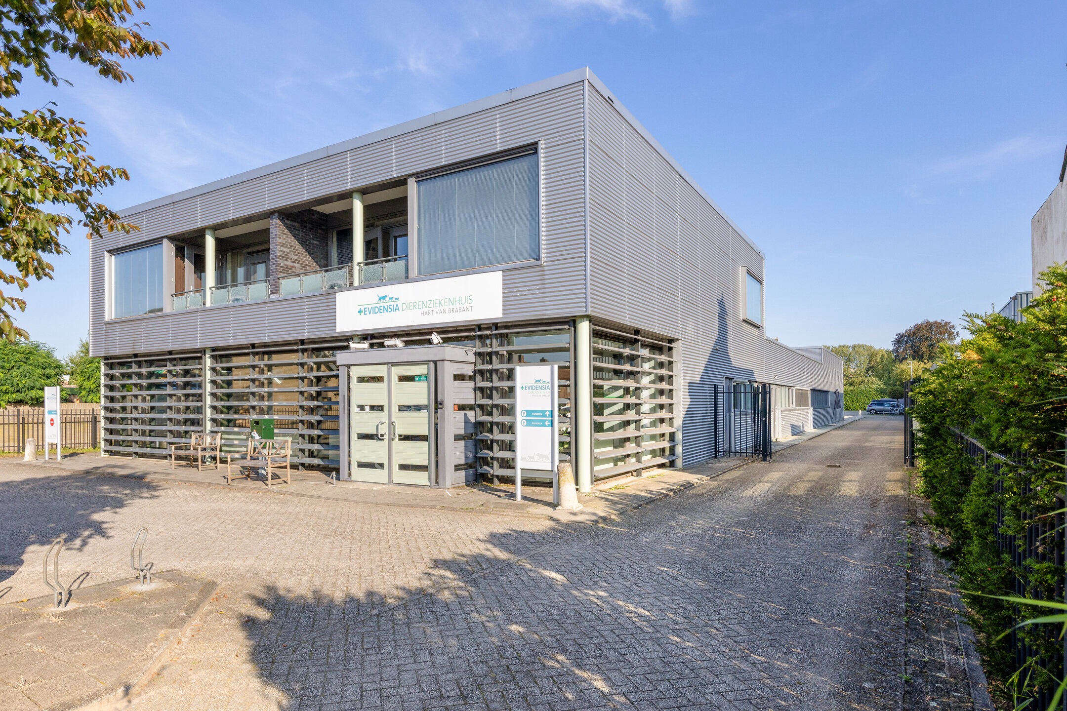 Waalwijk, Eerste Zeine 110 -112 image