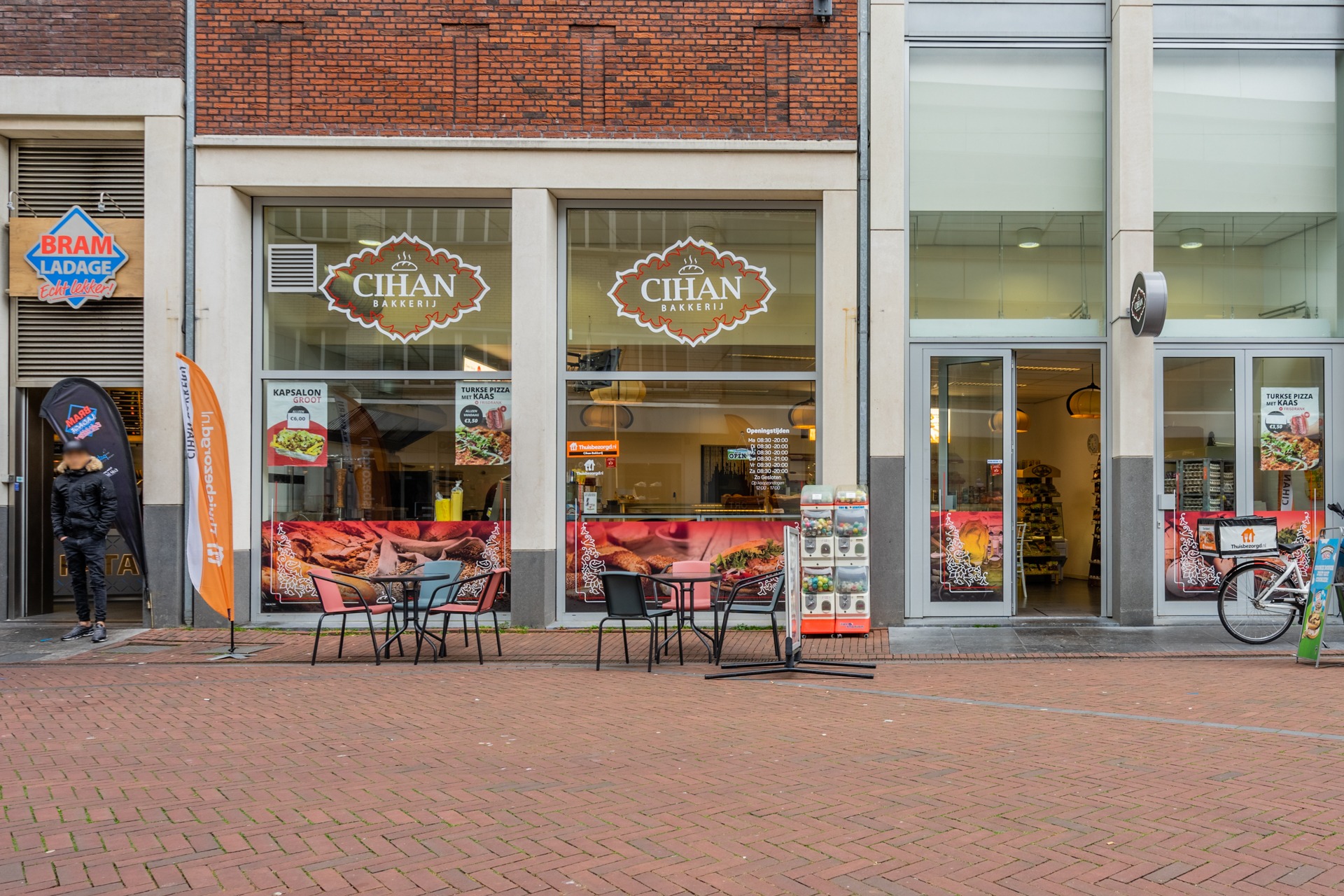 Image of Spijkenisse, Uitstraat 3 & 5