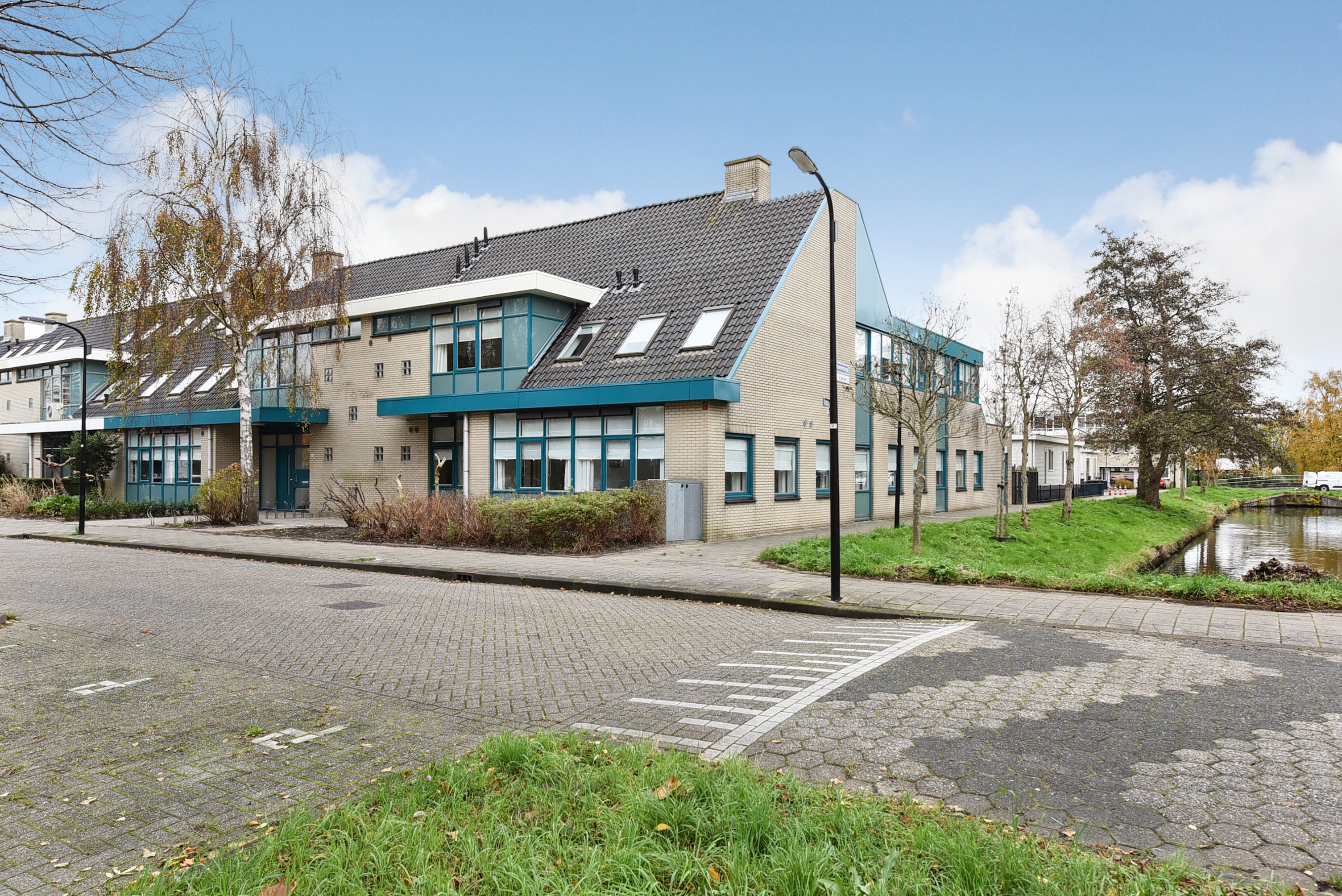 Leidschendam, Vinkenborghlaan 41 A t/m S, 42 A t/m L & 43 A, B image