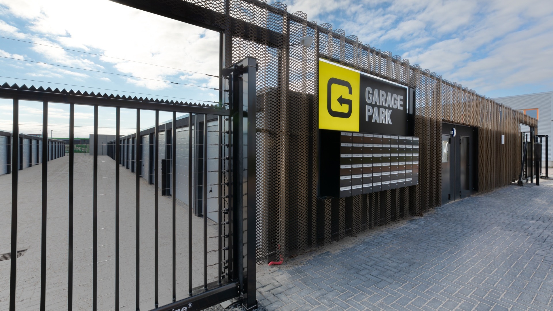 Image of Den Haag, Blaricum, Purmerend, Groningen, Spoorlaan, Binnendelta, Polderweg