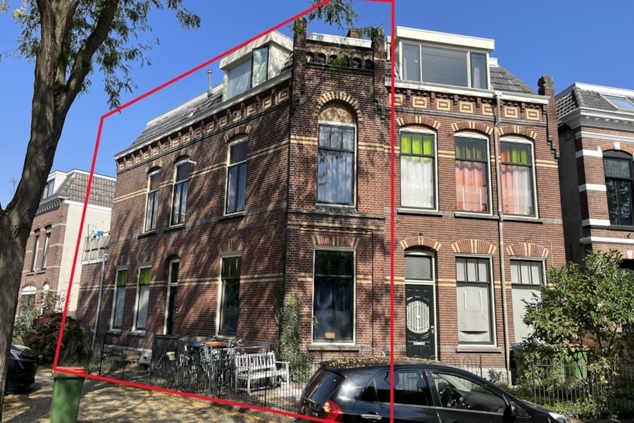 Breda, Rozenlaan 107 -1 , 107-2 & 107-3 image