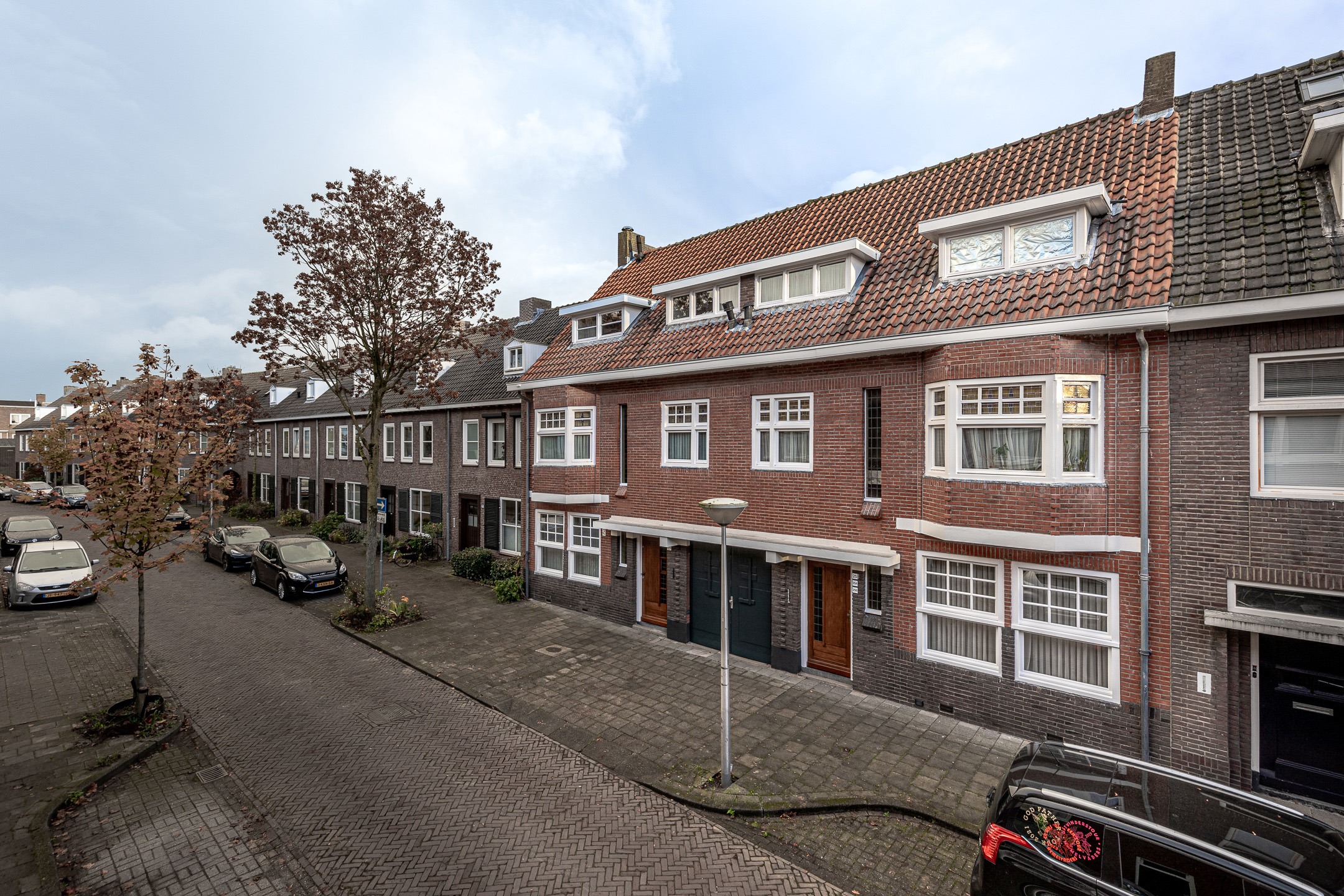 Eindhoven, Willem van Hornestraat 25 , 25a & 25b image