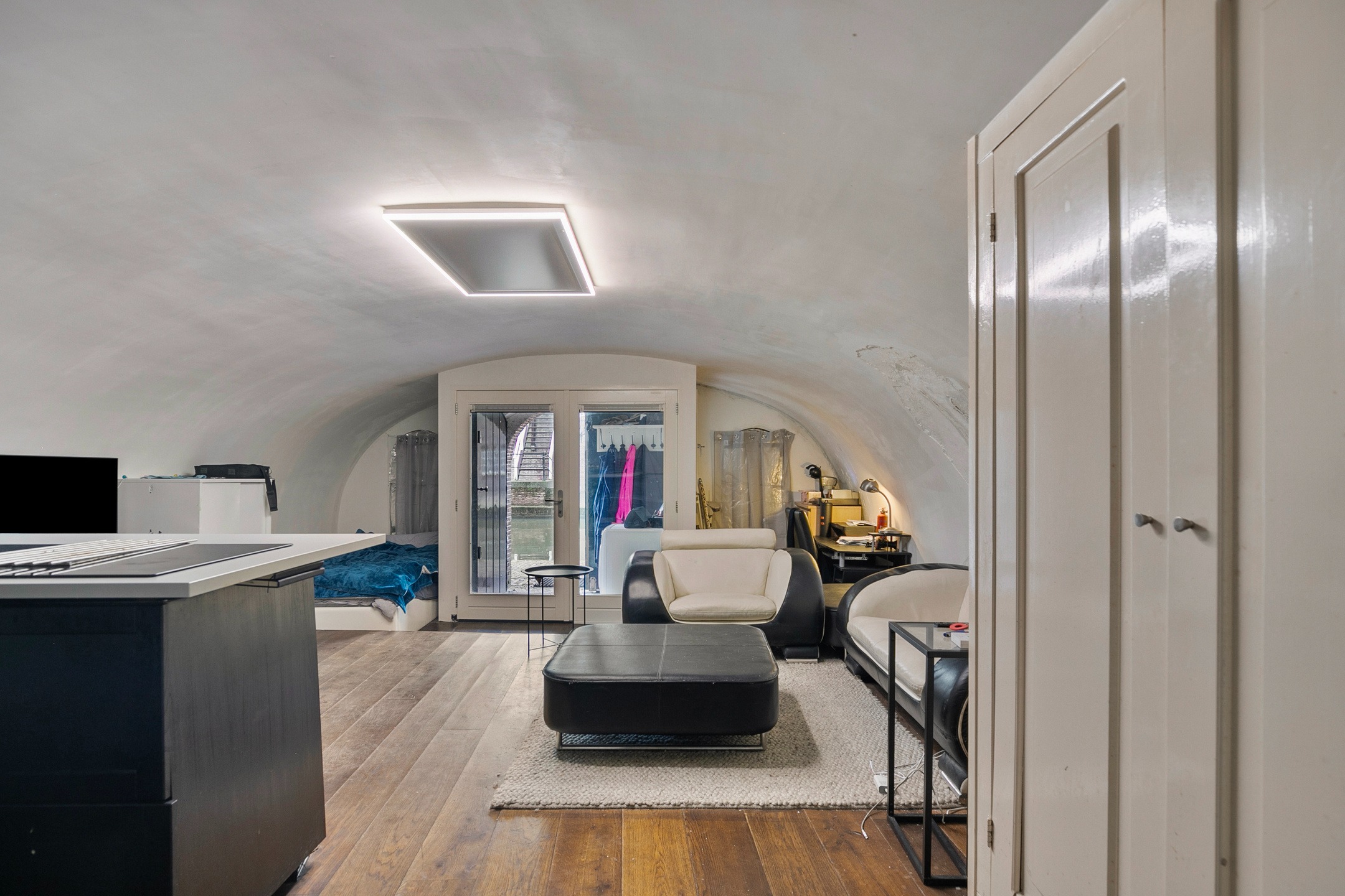 Utrecht, Oudegracht aan de Werf 236 image