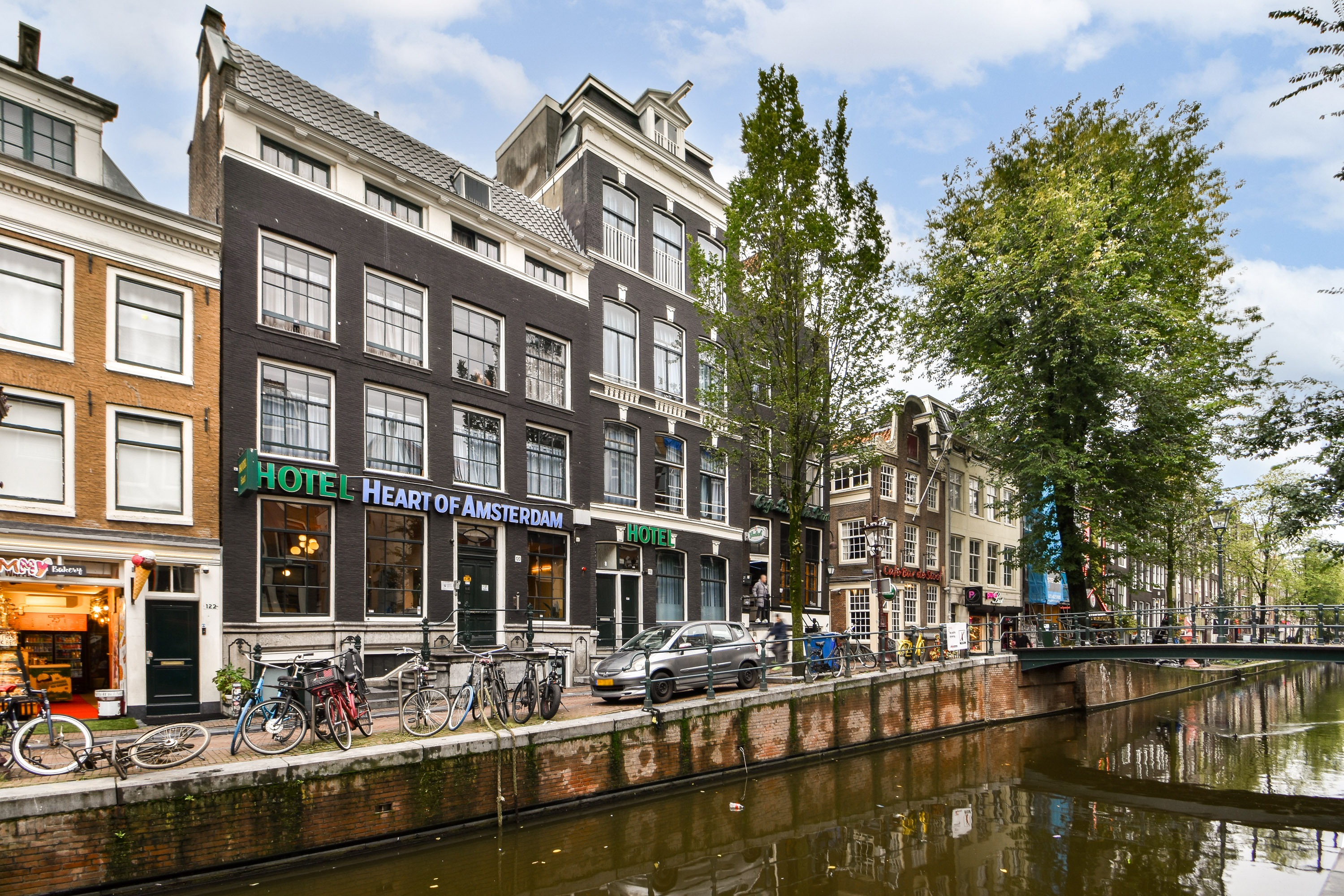 Amsterdam, Oudezijds Achterburgwal 116 A - 116 B - 116 C - 116 D image