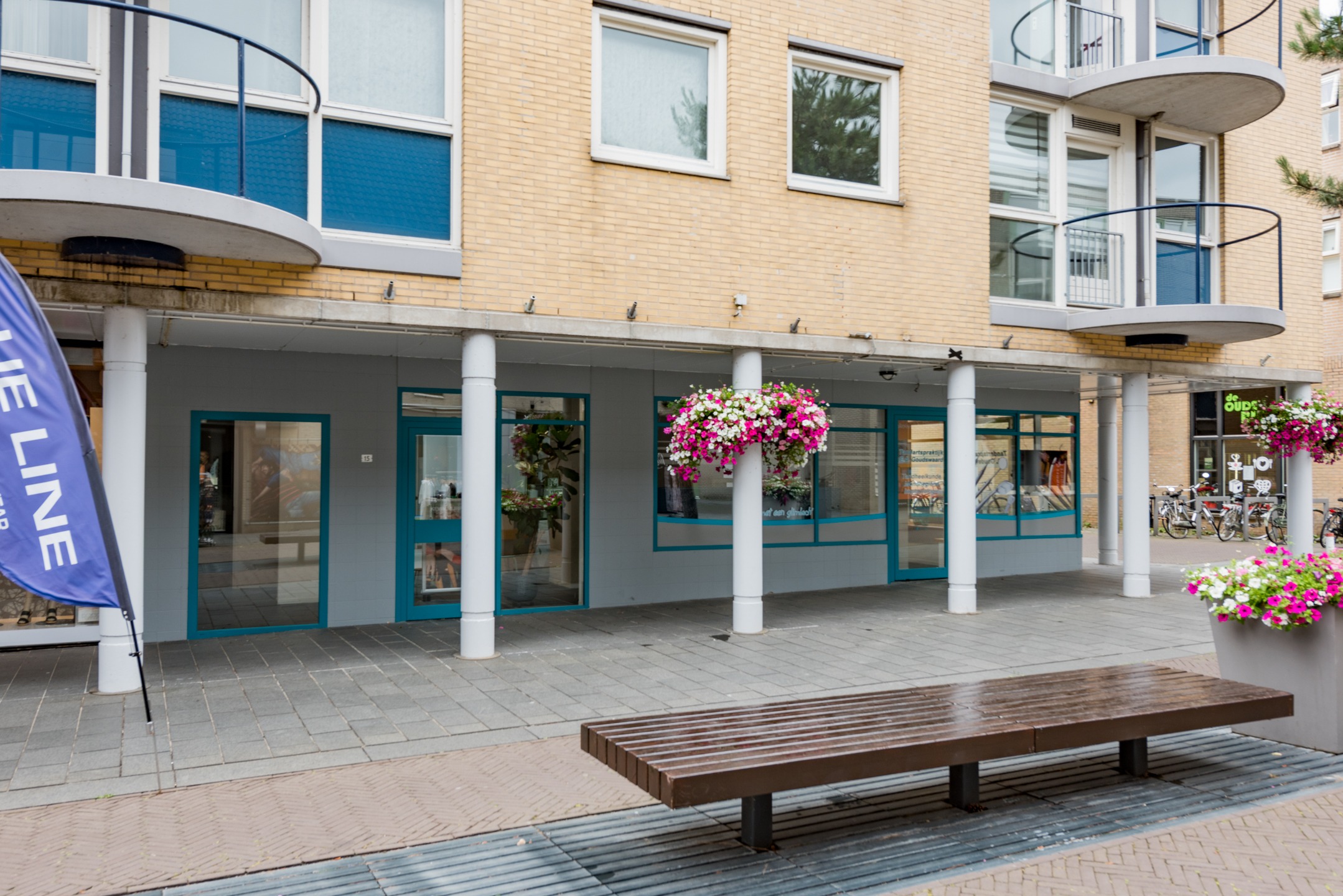 Zeewolde, Raadhuisstraat 15 & 17 image