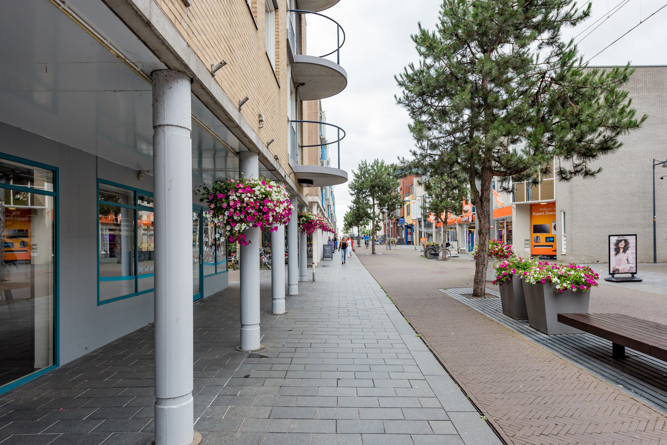 Zeewolde, Raadhuisstraat 15 & 17 image