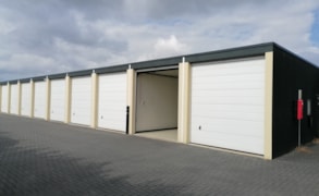 Blaricum, Zeewolde, Almere, Nieuwegein, Amersfoort en Dronten. image