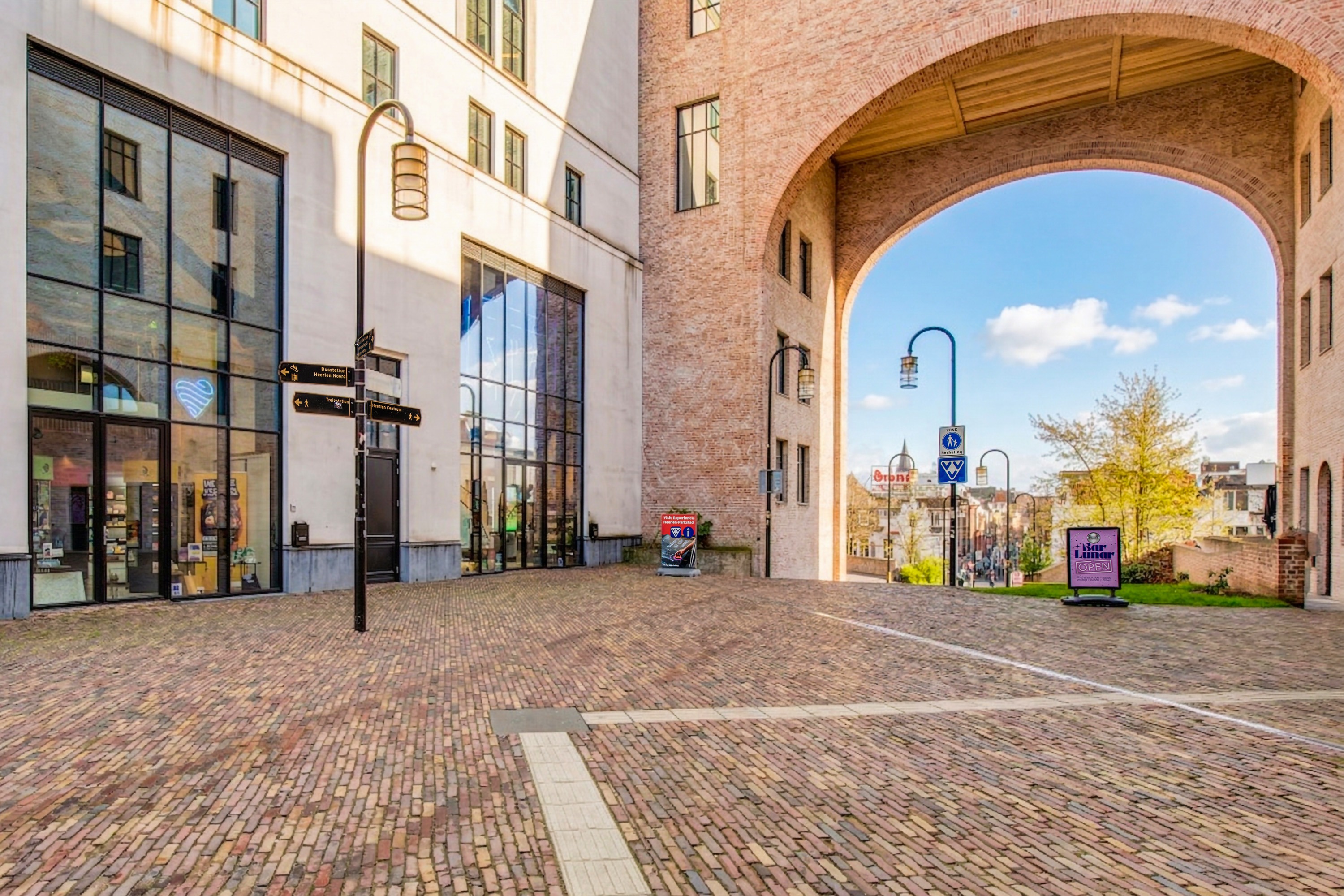 Image of Heerlen, Spoorplein 40