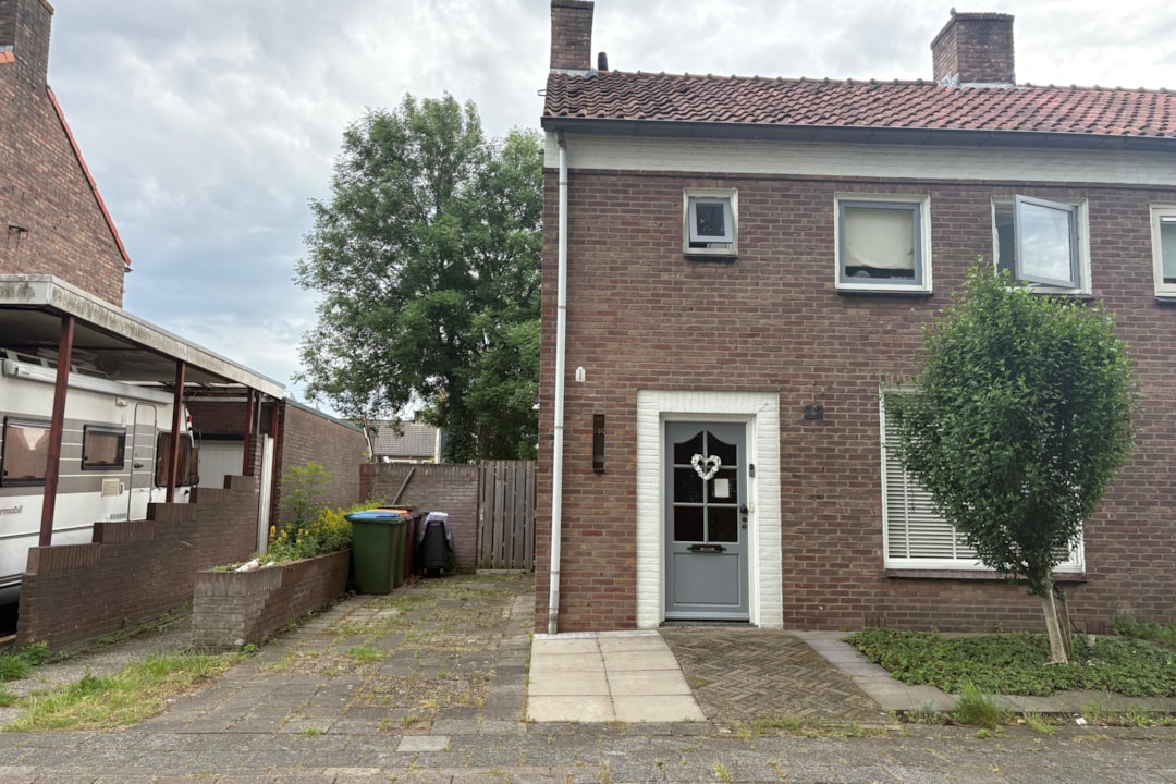 Prinsenbeek, Julianalaan 23 Image of Prinsenbeek, Julianalaan 23