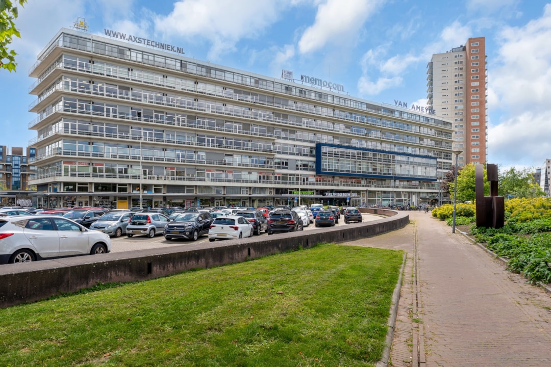 Rotterdam, Strevelsweg 700-303 Image of Rotterdam, Strevelsweg 700-303